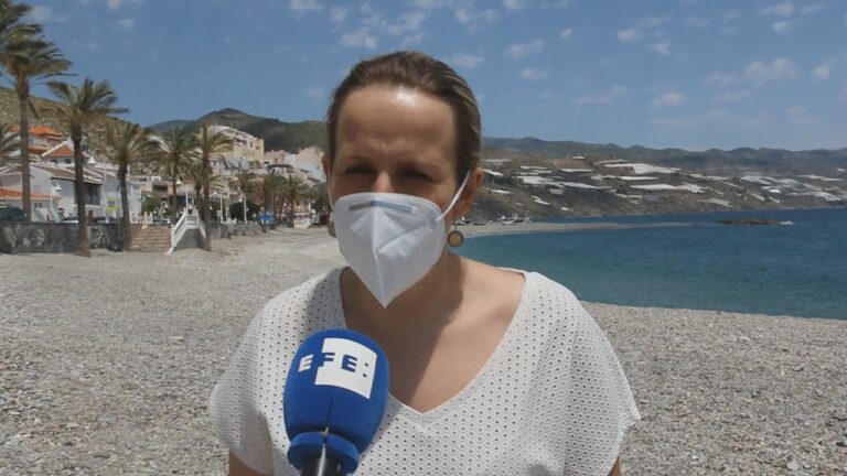 Gu&iacute;a de lugares para practicar deportes acu&aacute;ticos en Motril